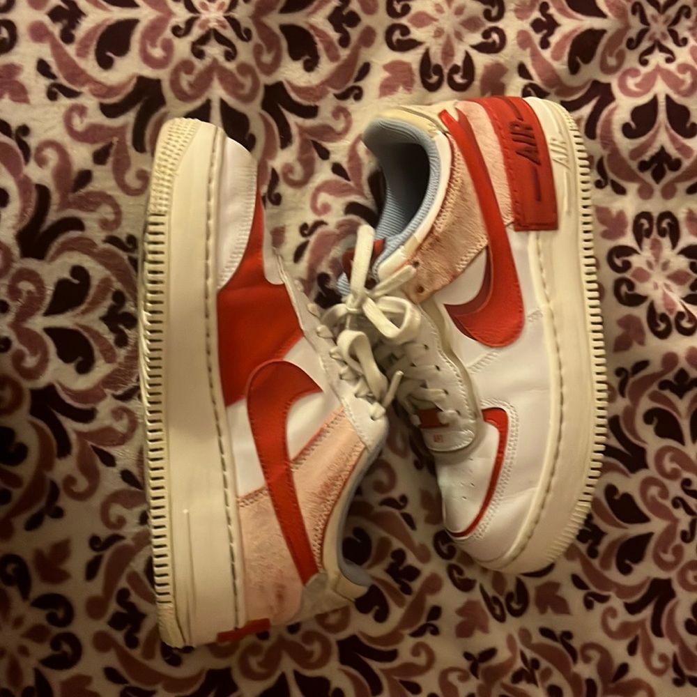AIRFORCE 1’s SHADOW